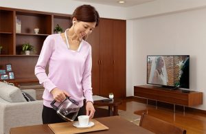 使いやすさとわかりやすさにこだわった首掛け集音器「SMR-10」集音だけでなくテレビの音も聞けます！家族友人へのプレゼントへいかがでしょうか？