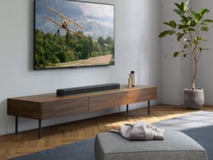 バースピーカー1本のみで迫力の低音&サラウンド 4K放送の音声形式にも対応するサウンドバー「HT-X8500」登場です!