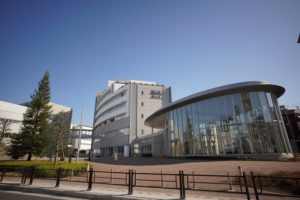 「SEL20F18G」実写レビュー！広角単焦点レンズを使いこなせ！ボディ機能で万能レンズに！？