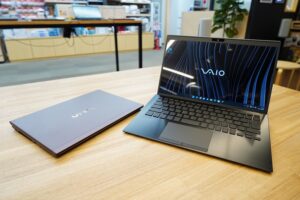 【実機写真アリ】フルモデルチェンジした VAIO 「SX14/SX12」 レビュー!カーボンを纏った上質なデザインと卓越したパフォーマンス&スタミナ