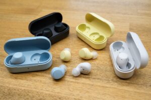 プレゼントにも最適！コンパクトで価格お手頃な完全ワイヤレスイヤホン